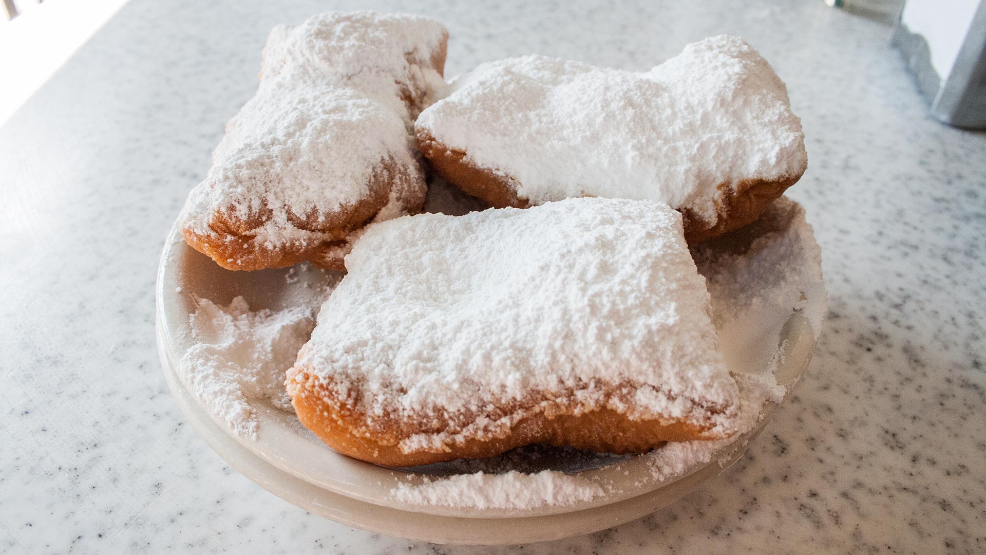 Beignets | Cafe du Monde